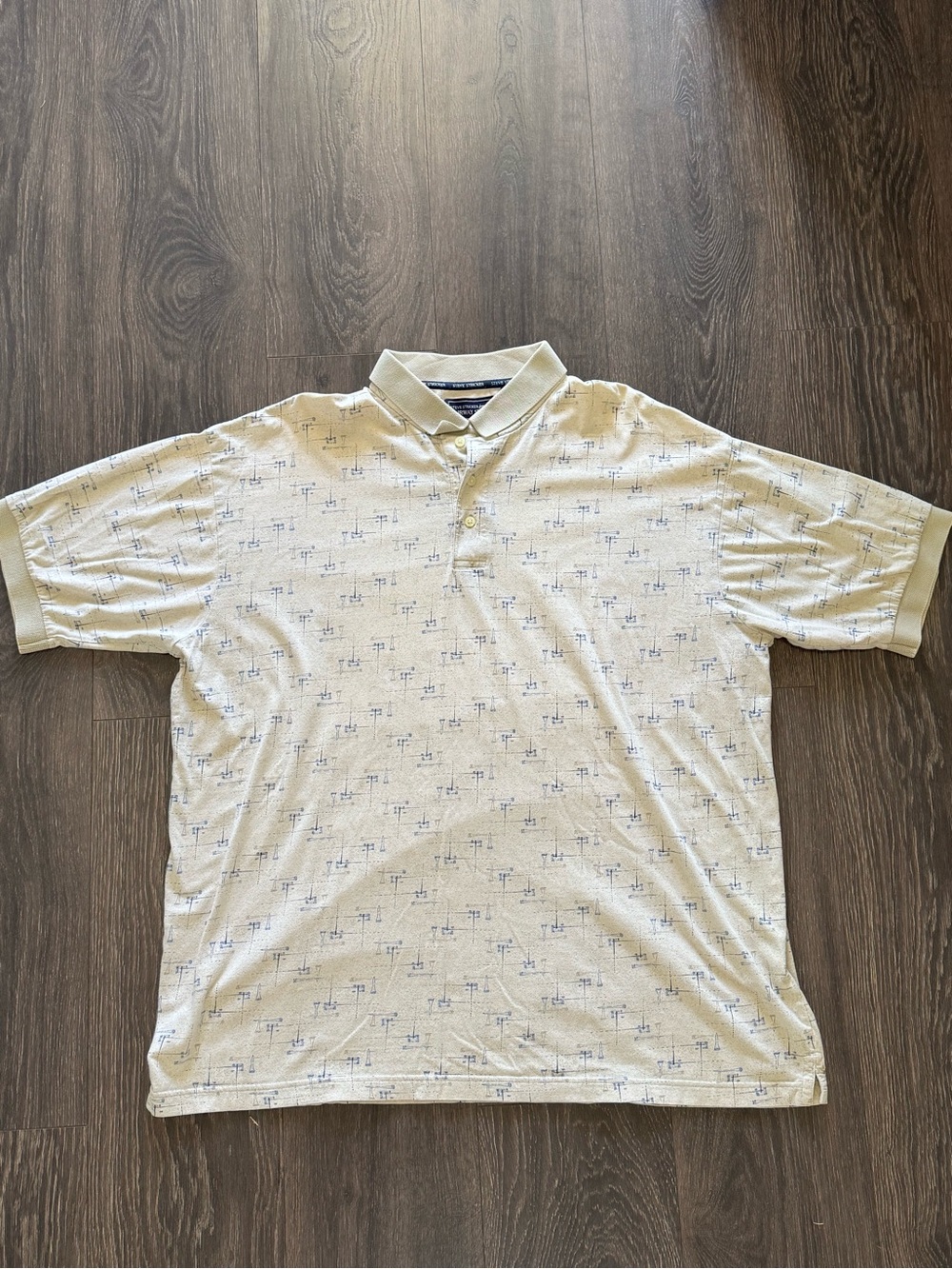 Men's Short-Sleeve Polo in Light Beige with Subtle Print - Picture 5 of 7